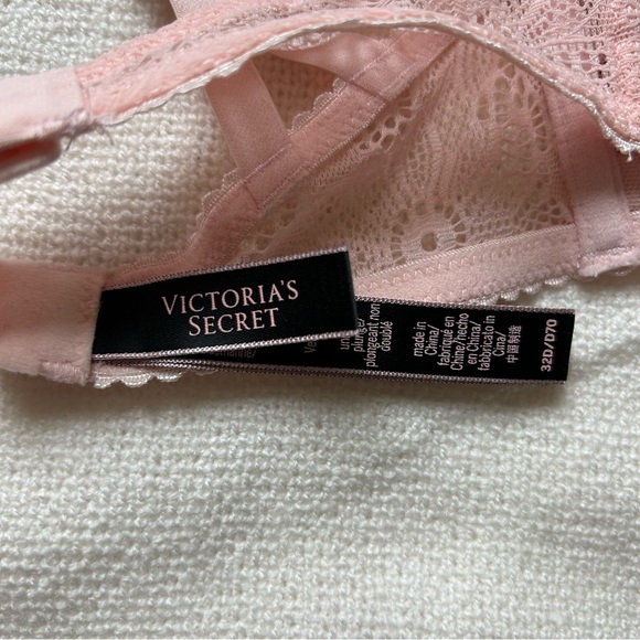 Victoria's Secret Pink Unlined Strappy Lace Bra 32D - Picture 3 of 3